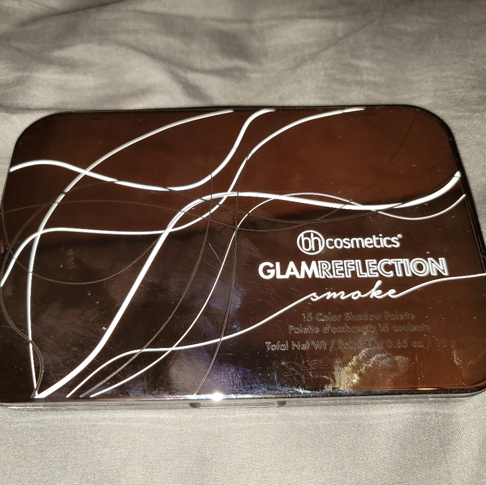 Bh Cosmetics GlamReflection Smoke palette